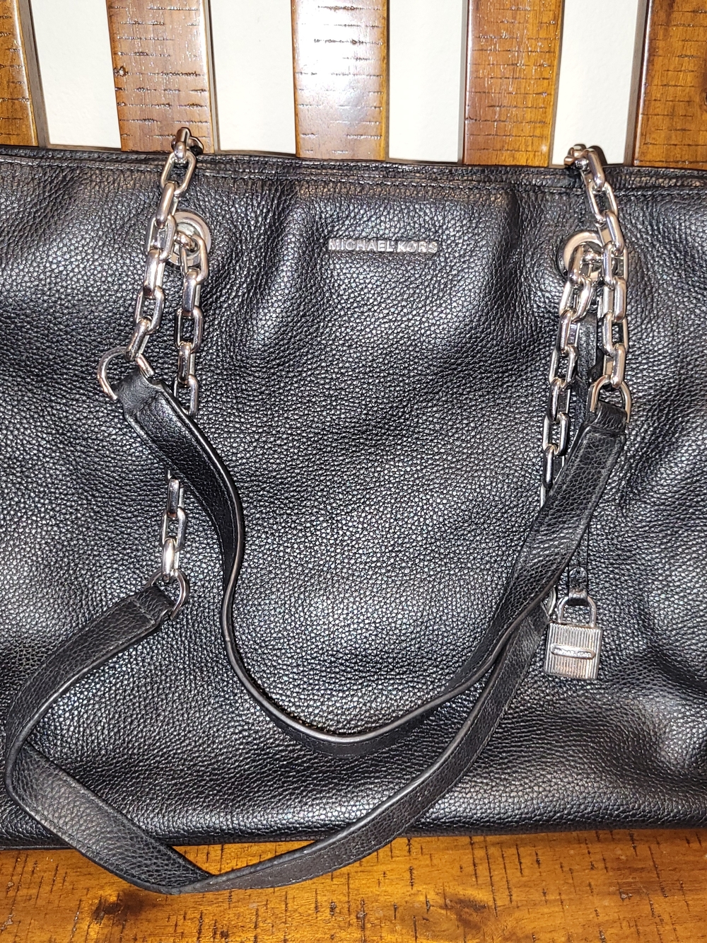 MICHAEL Michael Kors Mercer Chain-Link Leather Tote Bag - Picture 16 of 16